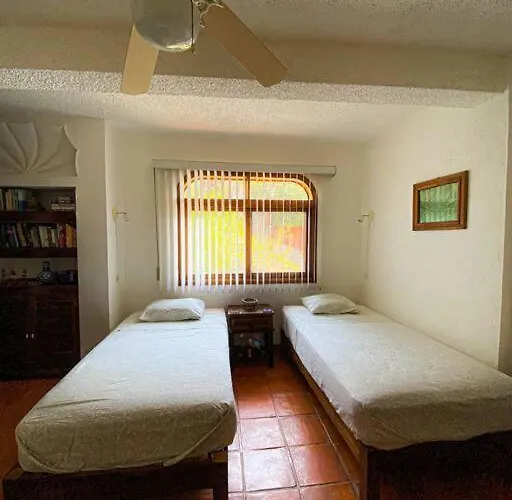 Hermosa Vista De La Bahia De Zihuatanejo