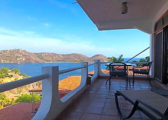 Hermosa Vista De La Bahia De Apartamento